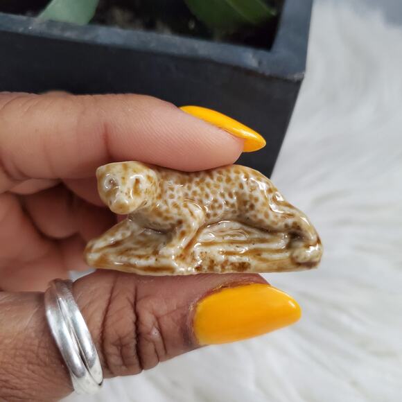 Wade Red Rose Tea Collectible Ceramic Tiger & Cheetah Figurine Set - Picture 6 of 8